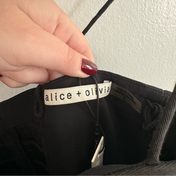 NWT Alice + Olivia black Adara mini dress, size 6 - Picture 2 of 4